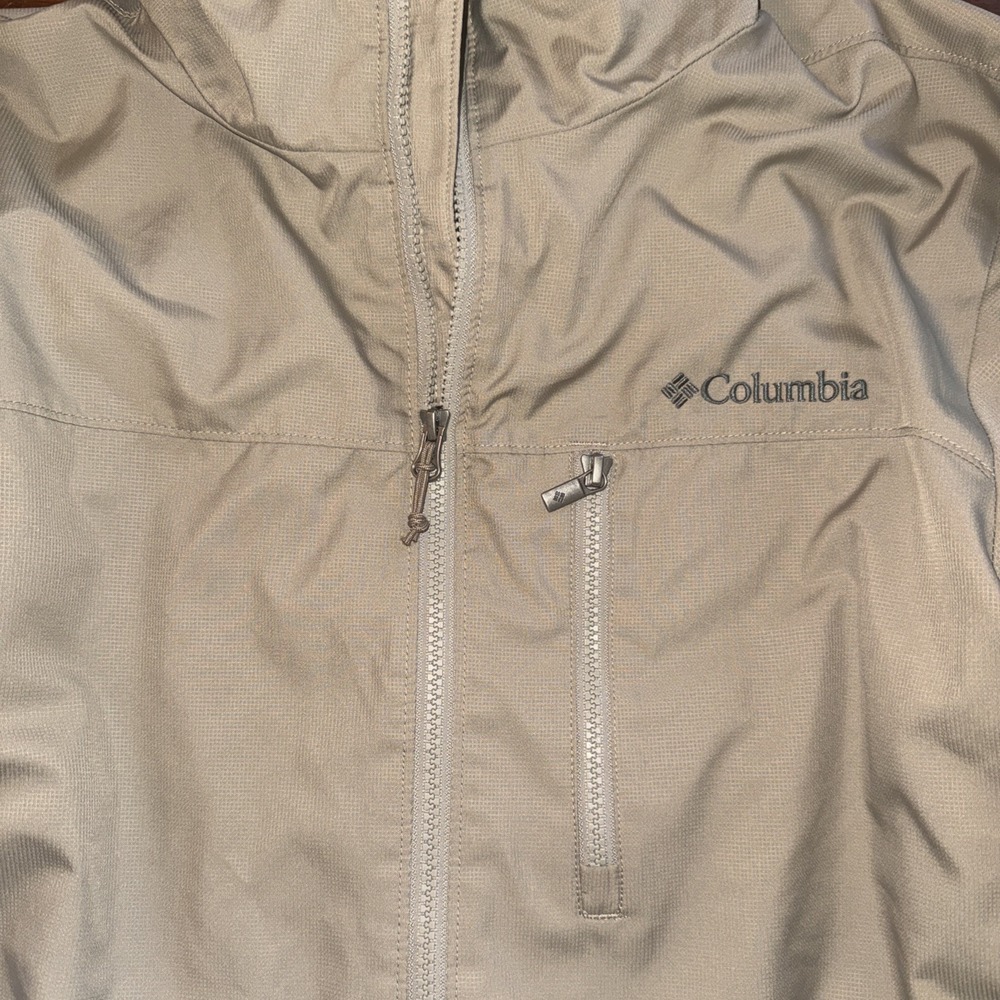 Columbia‎ Soft Shell Jacket Size Medium Tan Full Zip Fleece Lined Pockets - Picture 2 of 9